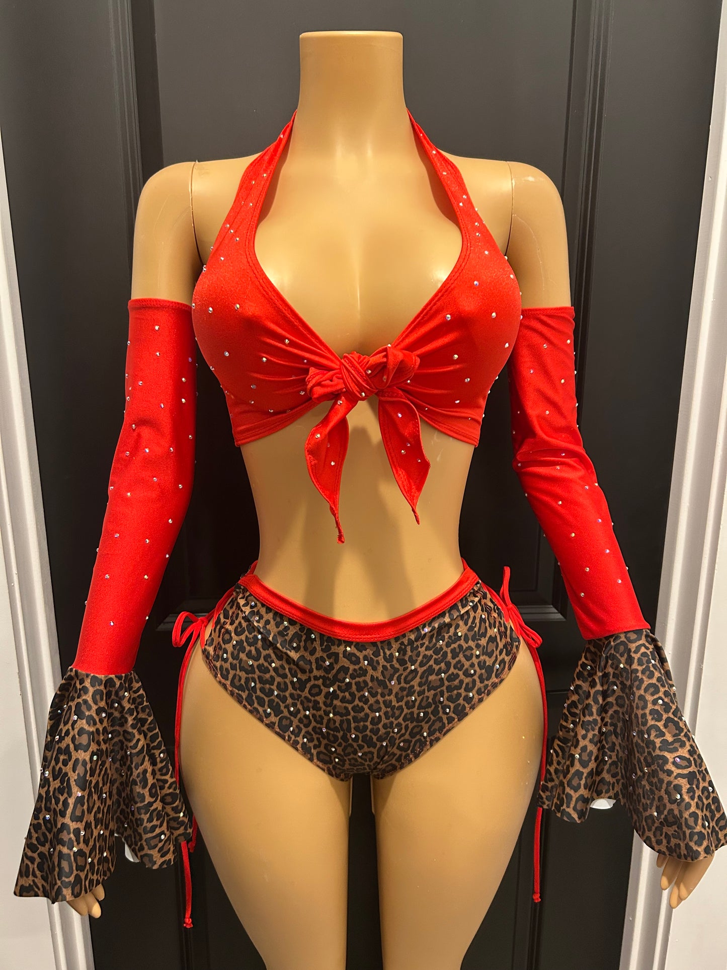 “SAVAGE TEMPTATION”